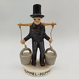 Фарфоровая статуэтка "Водонос" Goebel M.I. Hummel, Германия, 1993-1998