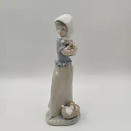 Фарфоровая статуэтка "Девочка с щенком" от NAO Porcelain, Испания, 1970-1990-е