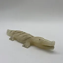 Резная статуэтка крокодила из натурального камня, Азия, конец XX века