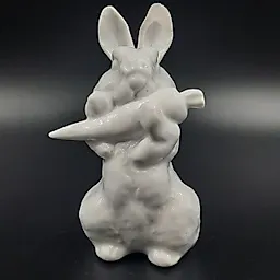 Фарфоровая статуэтка «Заяц с морковкой» Чарушин, ЛФЗ, 1970-1990