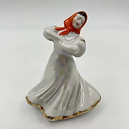 Фарфоровая статуэтка Плясунья в красном платке, Дулево, СССР, 1964-1968