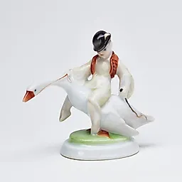 Фигурка "Нильс на гусе"