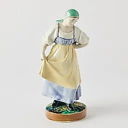 Крестьянка в сарафане