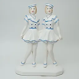 Девочки морячки