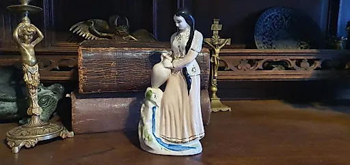 Редкая подлинная фигурка « Ануш » - View 2