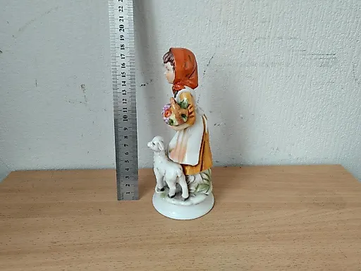 Девочка с ягненком - View 4