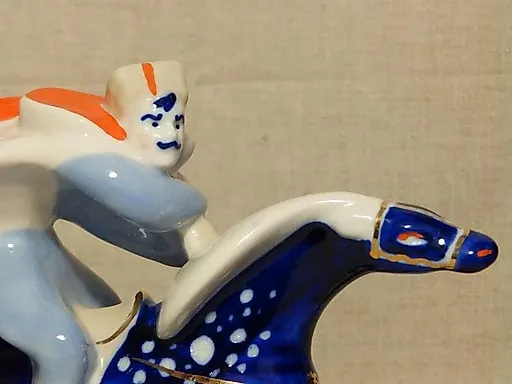 ЧАПАЕВ Красноармеец казак на коне Коростень 1960-е Трегубова Скульптура фарфор СССР - View 2