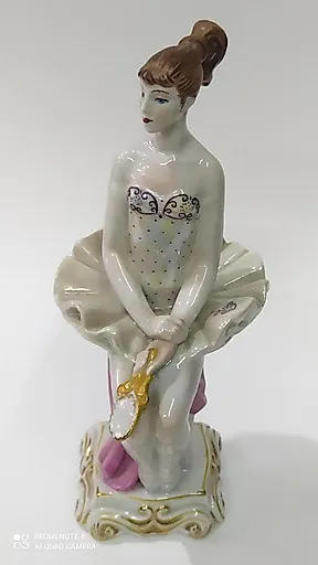 Фарфор скульптура Балерина с Зеркалом Киев СССР h - 28 см - View 3