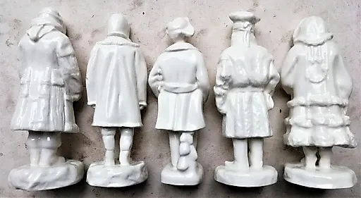 Фарфоровые статуэтки пять штук Народы России. - View 3