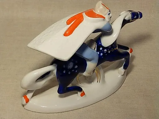 ЧАПАЕВ Красноармеец казак на коне Коростень 1960-е Трегубова Скульптура фарфор СССР - View 4