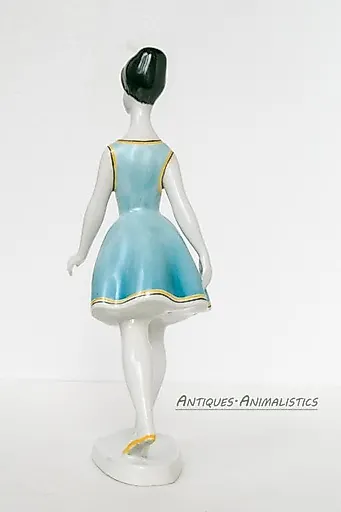 Девушка в голубом Hollohaza Венгрия - View 5