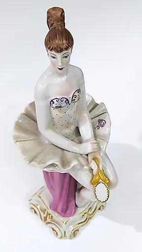 Фарфор скульптура Балерина с Зеркалом Киев СССР h - 28 см - View 6