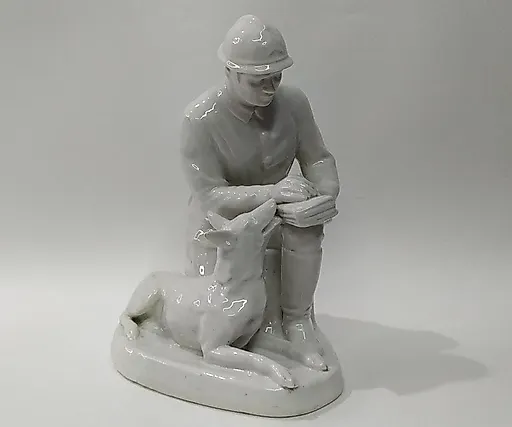 Пограничник с собакой Связист - View 4