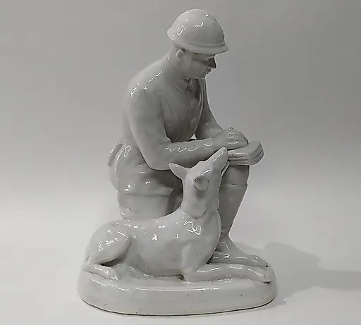 Пограничник с собакой Связист - View 6