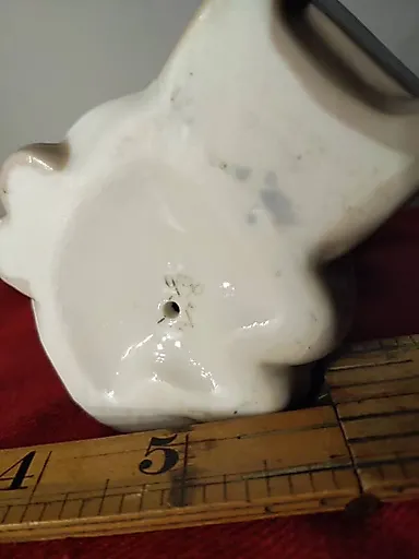 Девочка Держит Куклу от Кроватки - View 5