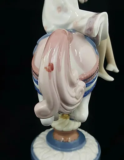 Фигурка Девушка на карусели Лошадь - View 6