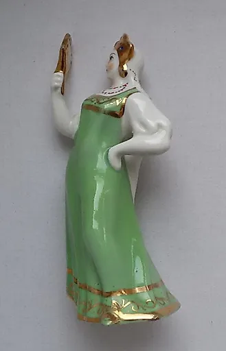 Мачеха с зеркальцем - View 2