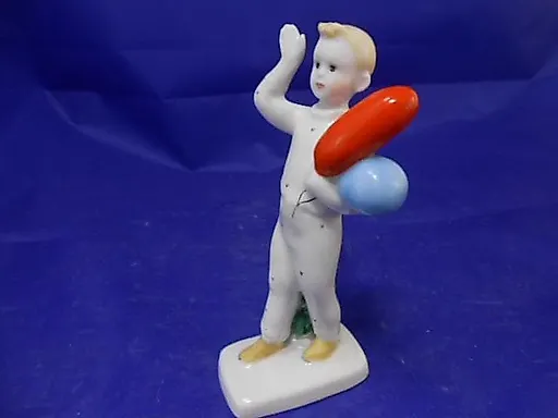 Мальчик с шариками На парад - View 2