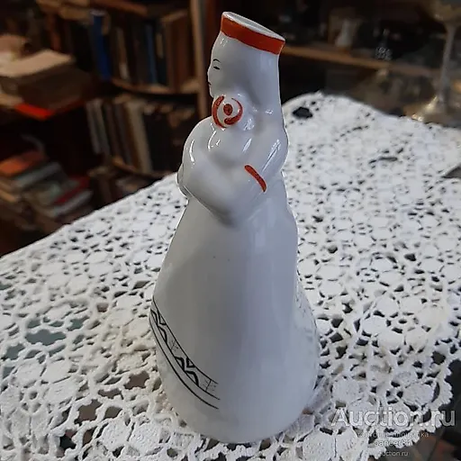 Девушка с розой - View 2