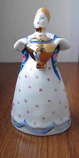 Баба с Самоваром - View 2