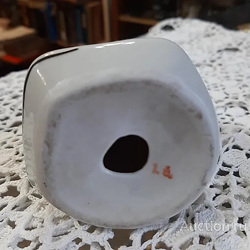 Девушка с розой - View 3