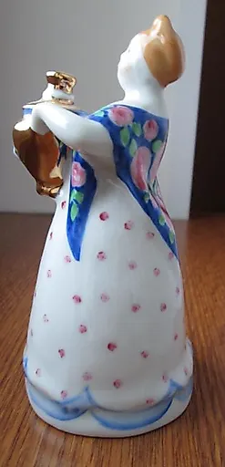 Баба с Самоваром - View 4