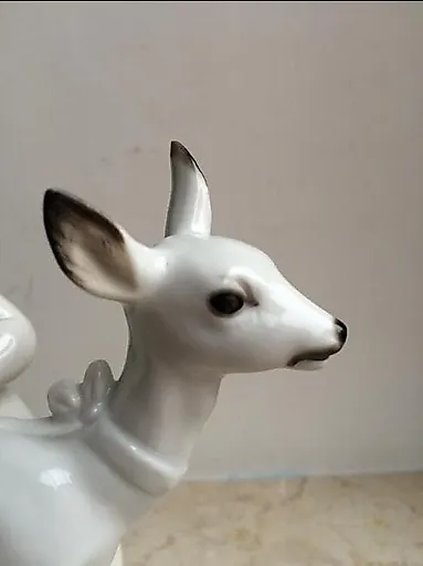 Малыш с ланью - View 6