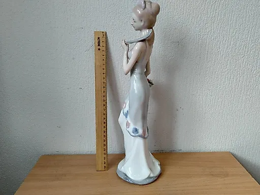 Дама с цветами - View 6