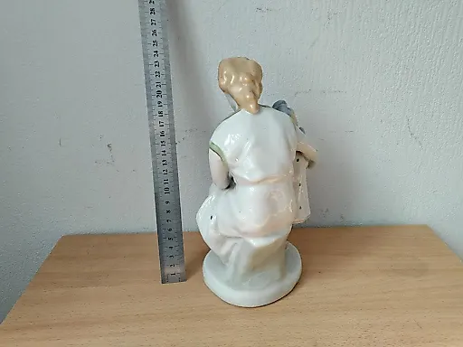 Мать и дочка - View 4