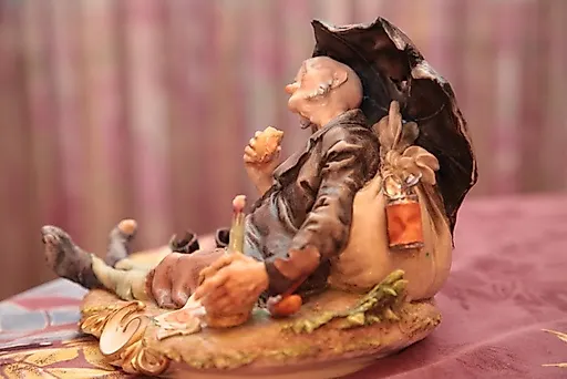 Старичок на пикнике - View 5