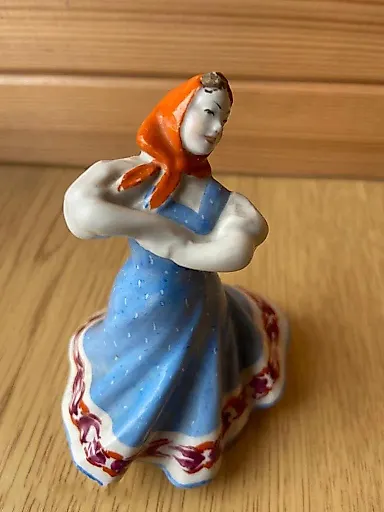 Плясунья - View 3