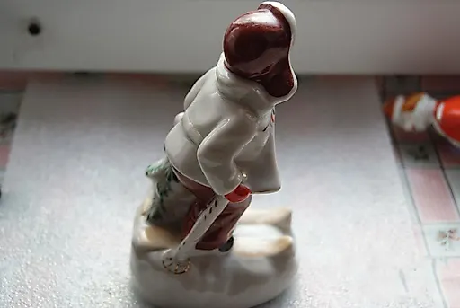 Мальчик на лыжах - View 4