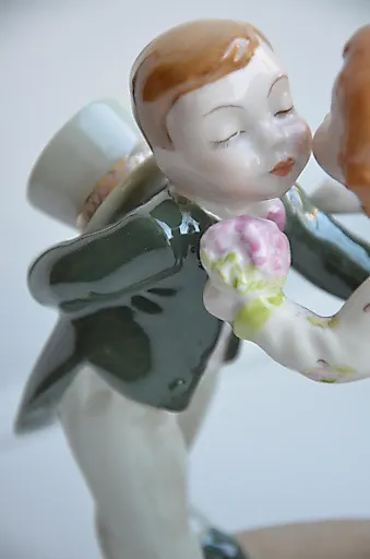 Первый поцелуй - View 4