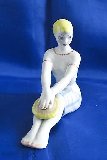 Девушка с подсолнухом - View 2