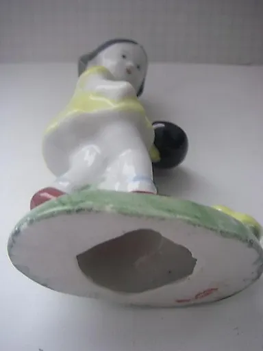 Девочка с цыплятами - View 2