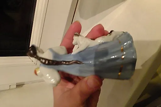 ЦАРЕВНА С ЯБЛОКОМ - View 3