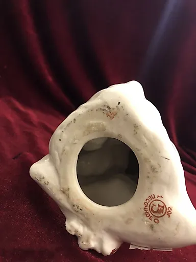 Мальчик на подушке - View 4