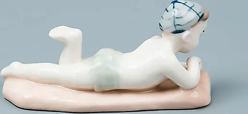 Мальчик на пляже - View 2