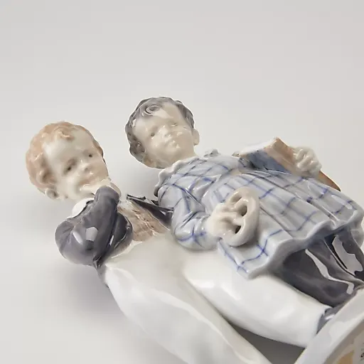 Статуэтка Бегство в Америку - View 4