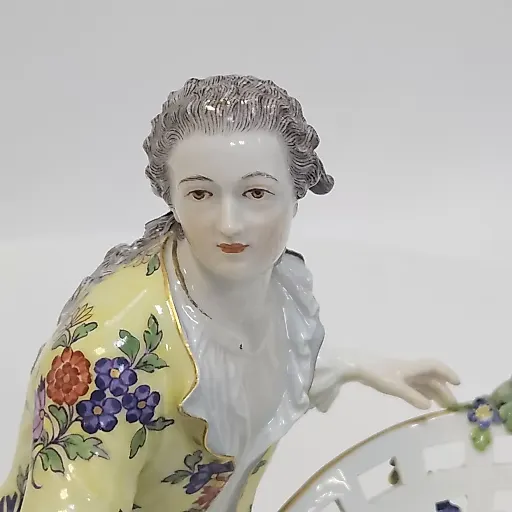 Конфетница с фигуркой юноши 19в - View 6