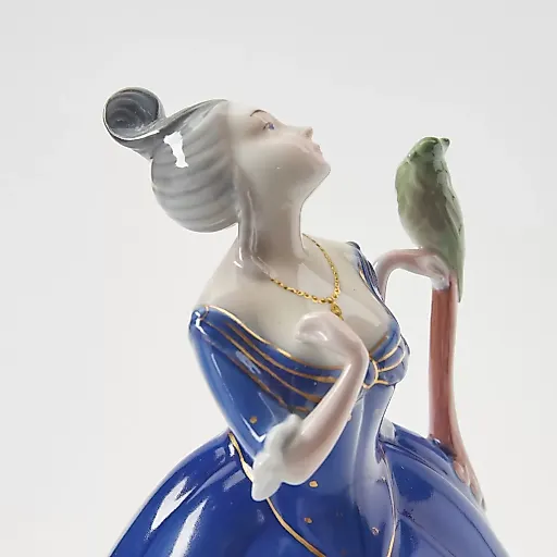 Редкая фарфоровая статуэтка Дама с попугаем . - View 5