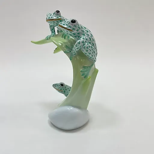 Фигурка Три лягушки на ветке Herend - View 4