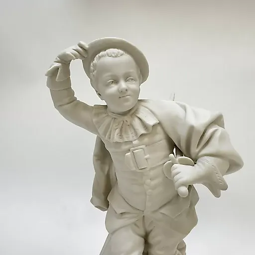 Фигурка "Юный мушкетер" Sevres 1880 г - View 7