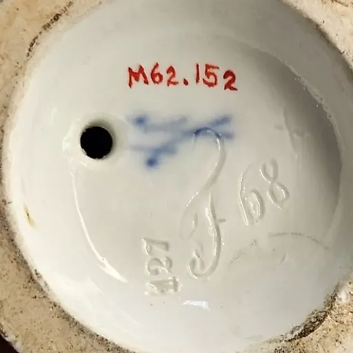 Статуэтка Мальчик с птичьим гнездом - View 5