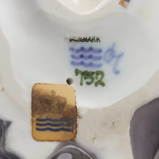 "Фавн с попугаем" - View 4