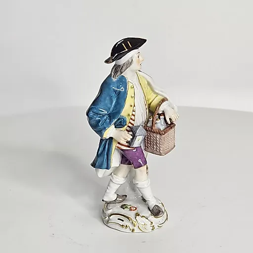 Статуэтка "Продавец масла для лампы" из серии "Разносчики в Париже" 19в. - View 2