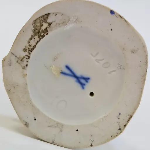 Статуэтка садовник мальчик с граблями - View 7