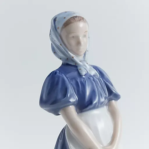 "Девушка с гусем" - View 4