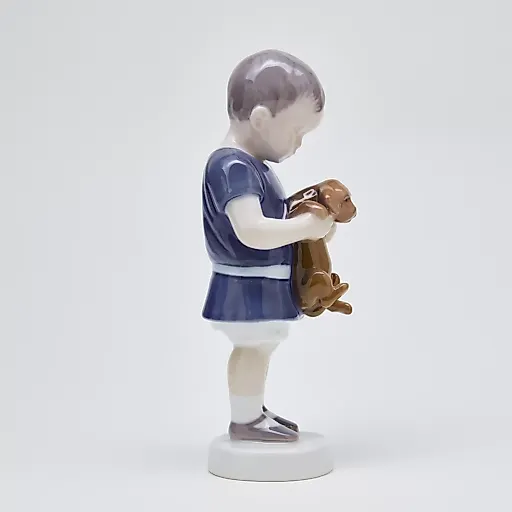 Фигурка "Мальчик с таксой" - View 12