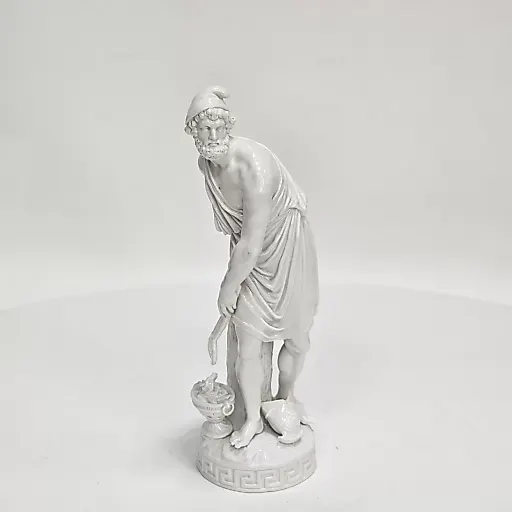 Белая статуэтка "Кузнец" КРМ 1800-10е гг. - View 2